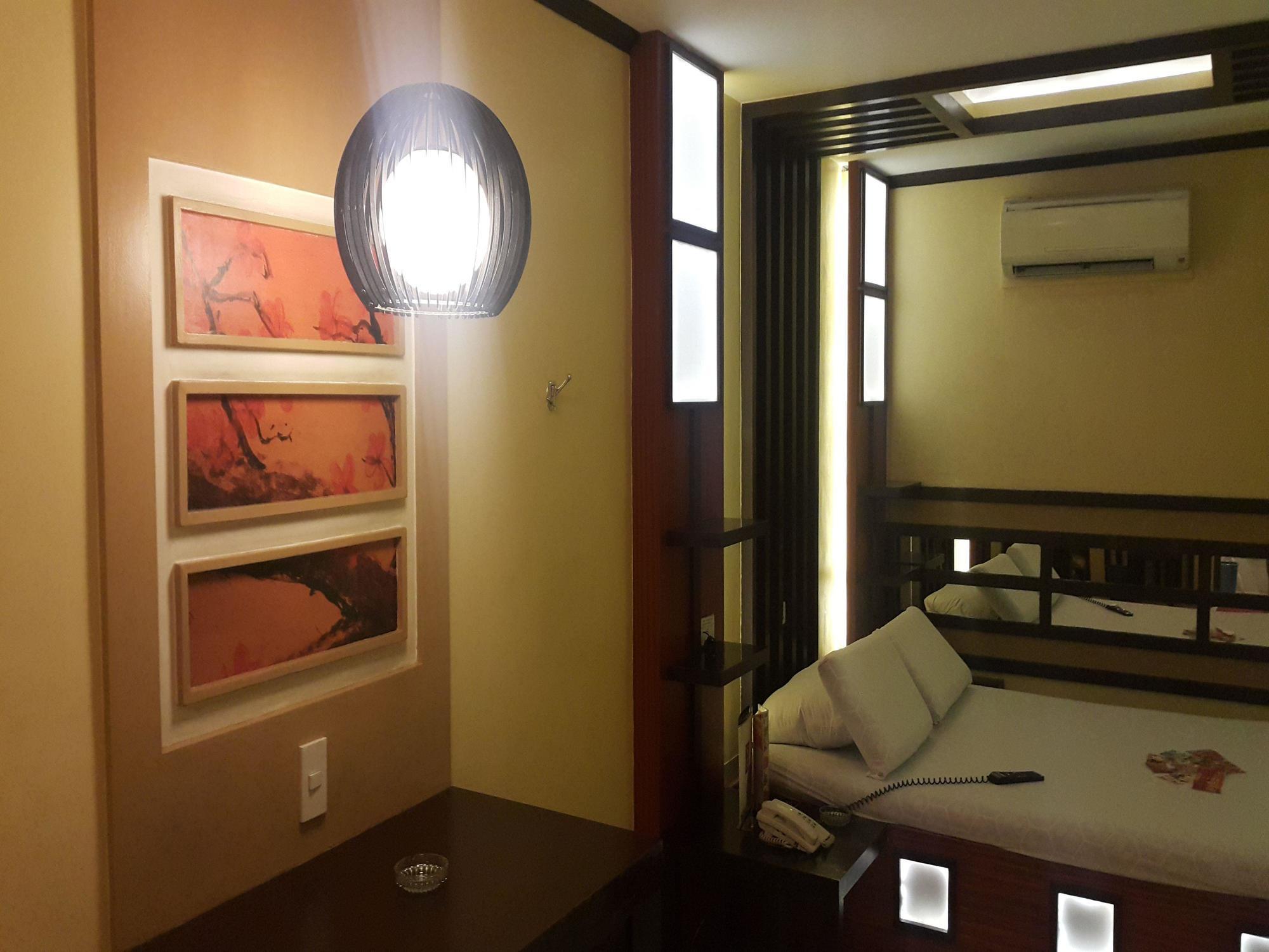 Hotel Sogo Edsa Cubao Quezon City Exterior photo